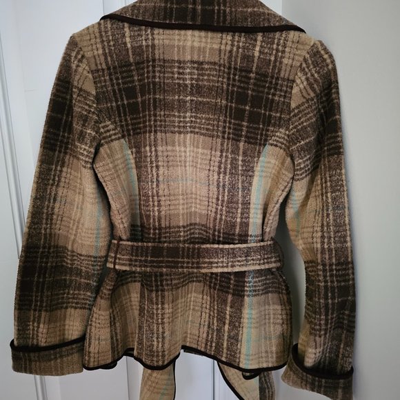 Tasha Polizzi Collection Western Style Coat w/Belt-Large - Picture 3 of 6